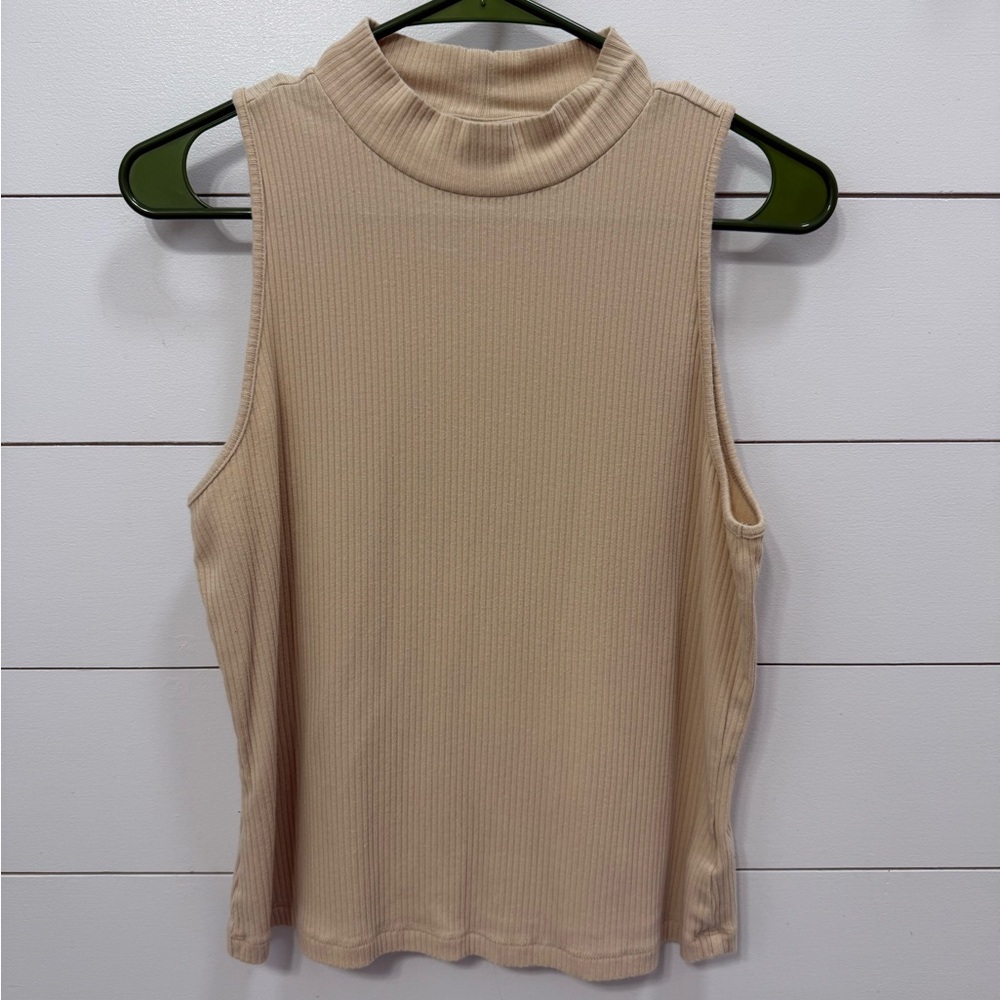 Old Navy Women’s Ribbed Turtleneck Cropped Tank Top